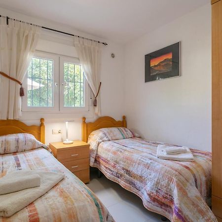 Heads 2 Holiday Homes Apartment Villamartin  Εξωτερικό φωτογραφία