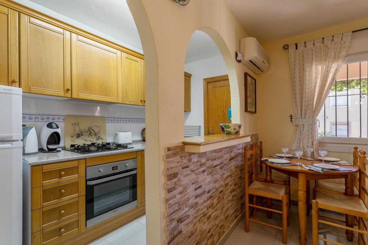 Heads 2 Holiday Homes Apartment Villamartin  Εξωτερικό φωτογραφία