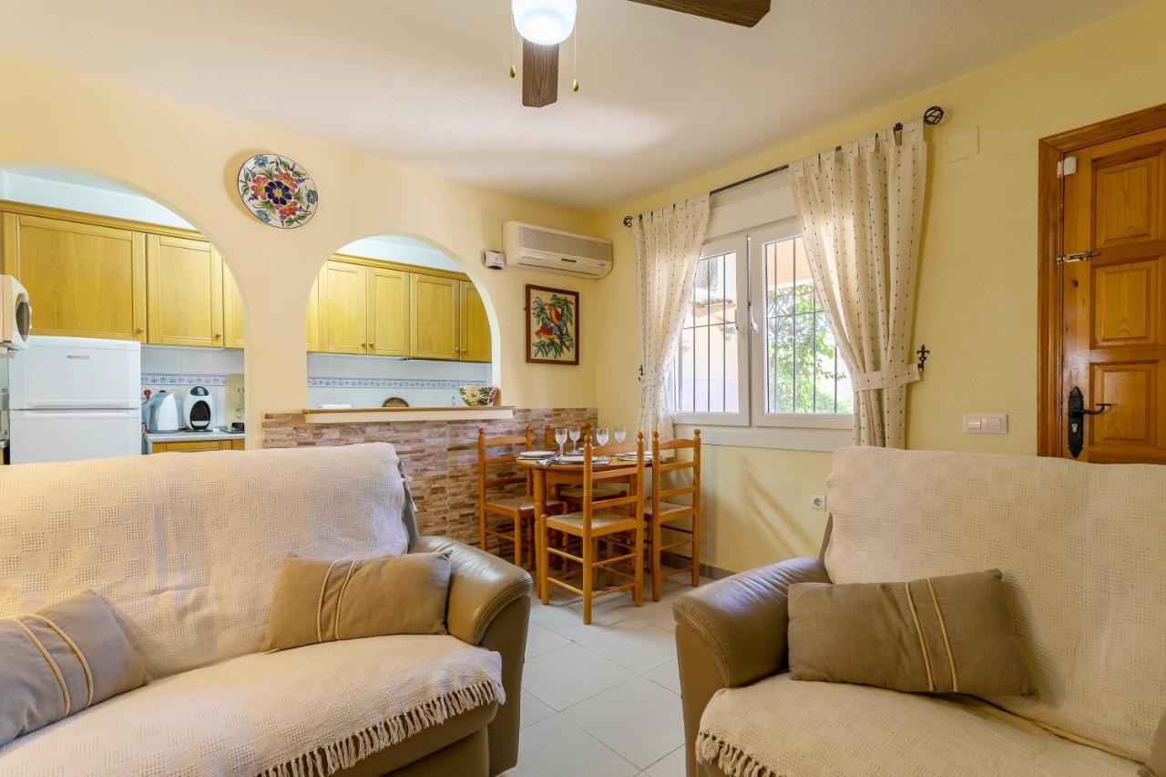 Heads 2 Holiday Homes Apartment Villamartin  Εξωτερικό φωτογραφία